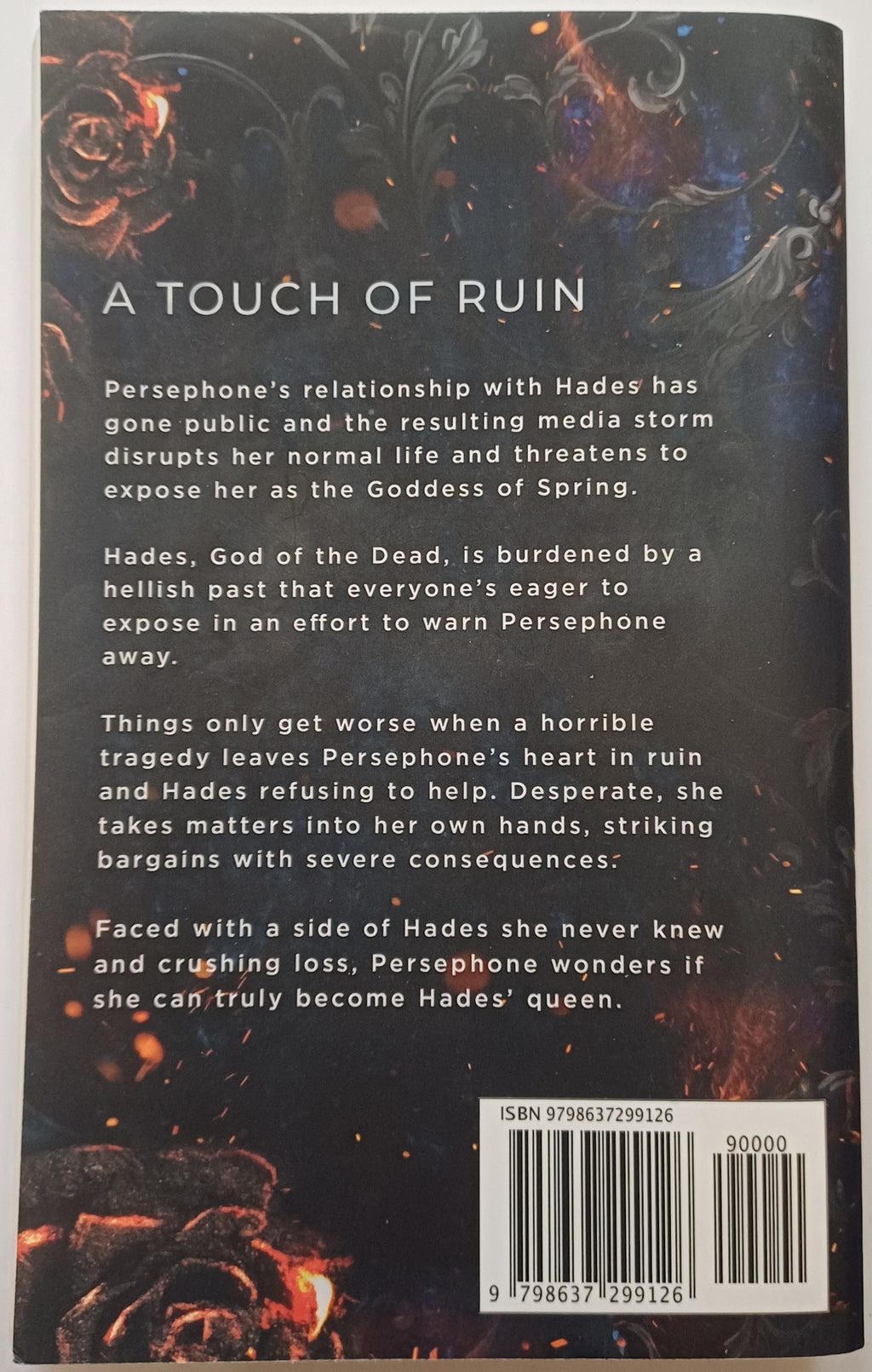 A Touch of Ruin, Scarlett St. Clair